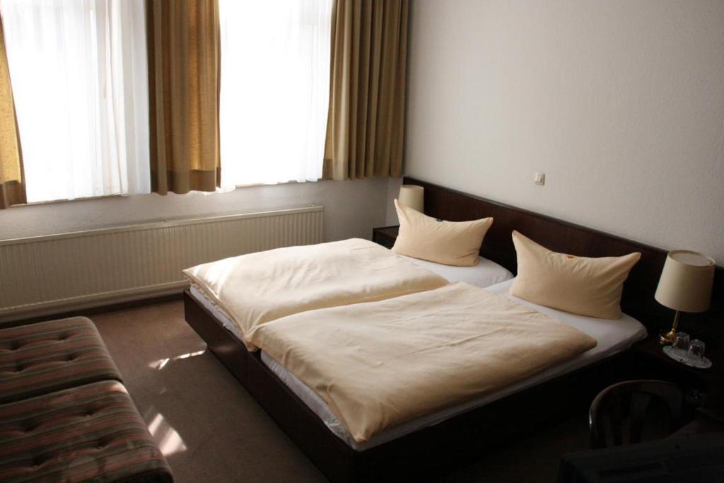 Hotel Diening Ессен Номер фото
