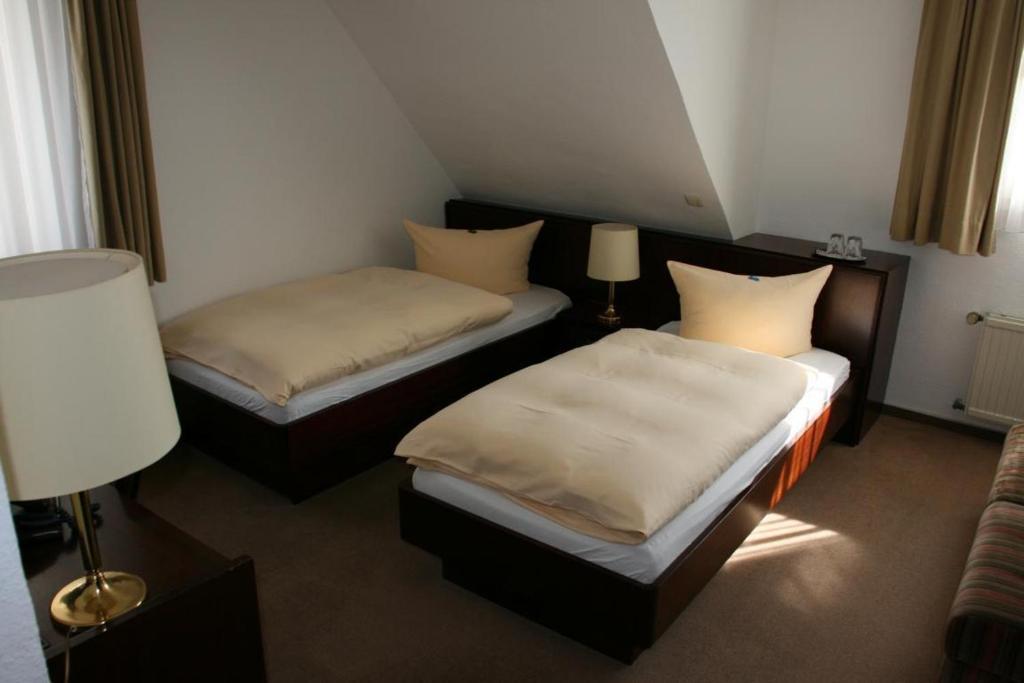 Hotel Diening Ессен Номер фото