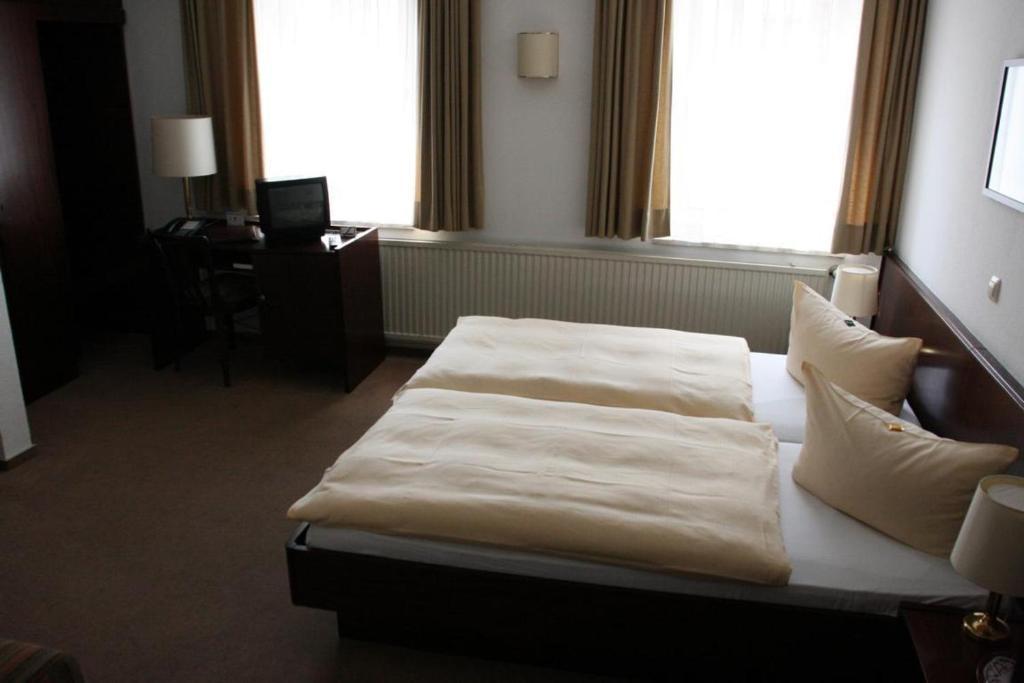 Hotel Diening Ессен Номер фото