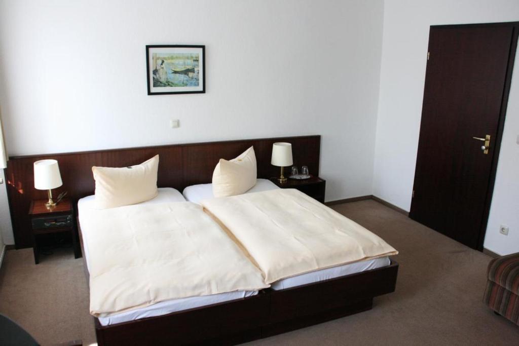 Hotel Diening Ессен Номер фото