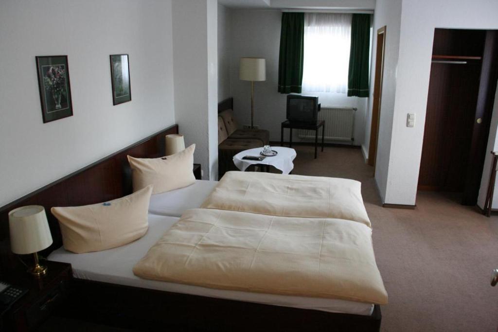 Hotel Diening Ессен Номер фото