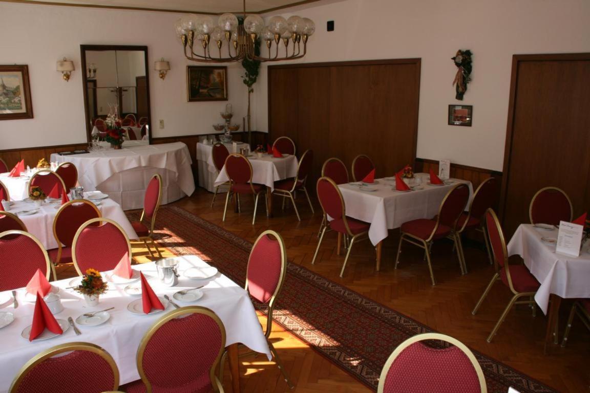Hotel Diening Ессен Екстер'єр фото
